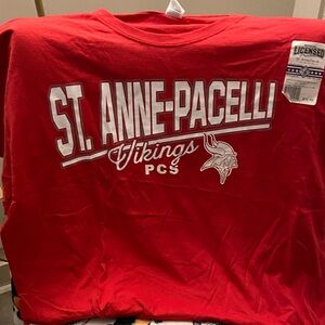 Fruit of the Loom Red Vikings Graphic Tee